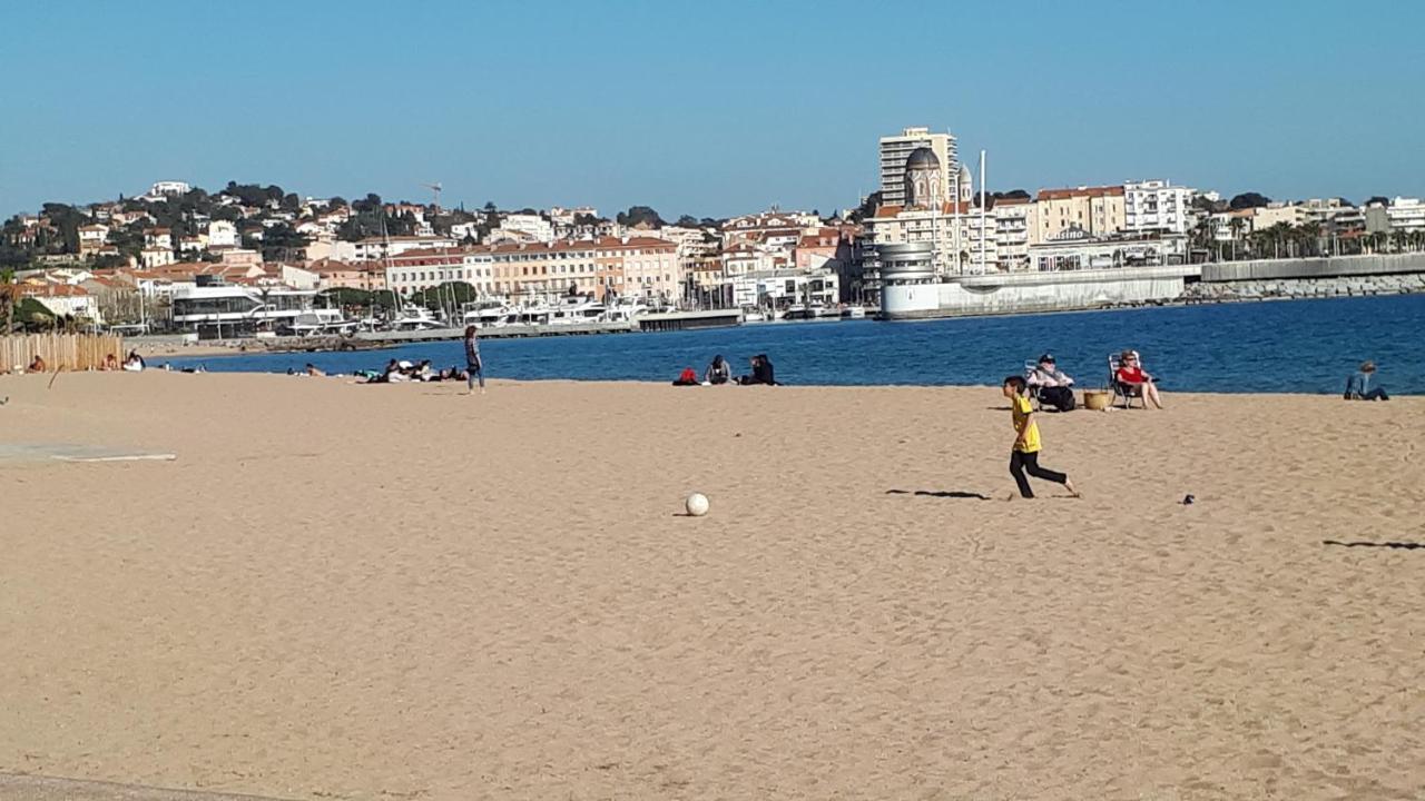 Frejus Plage T2, Piscine, Parking, Plages A 200M Kültér fotó